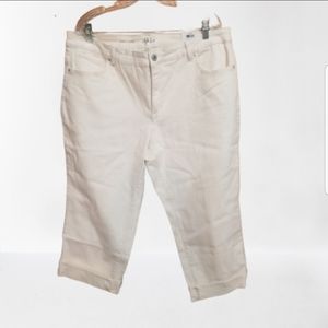 NWT Style & Co Ivory Capri pants size 18 W